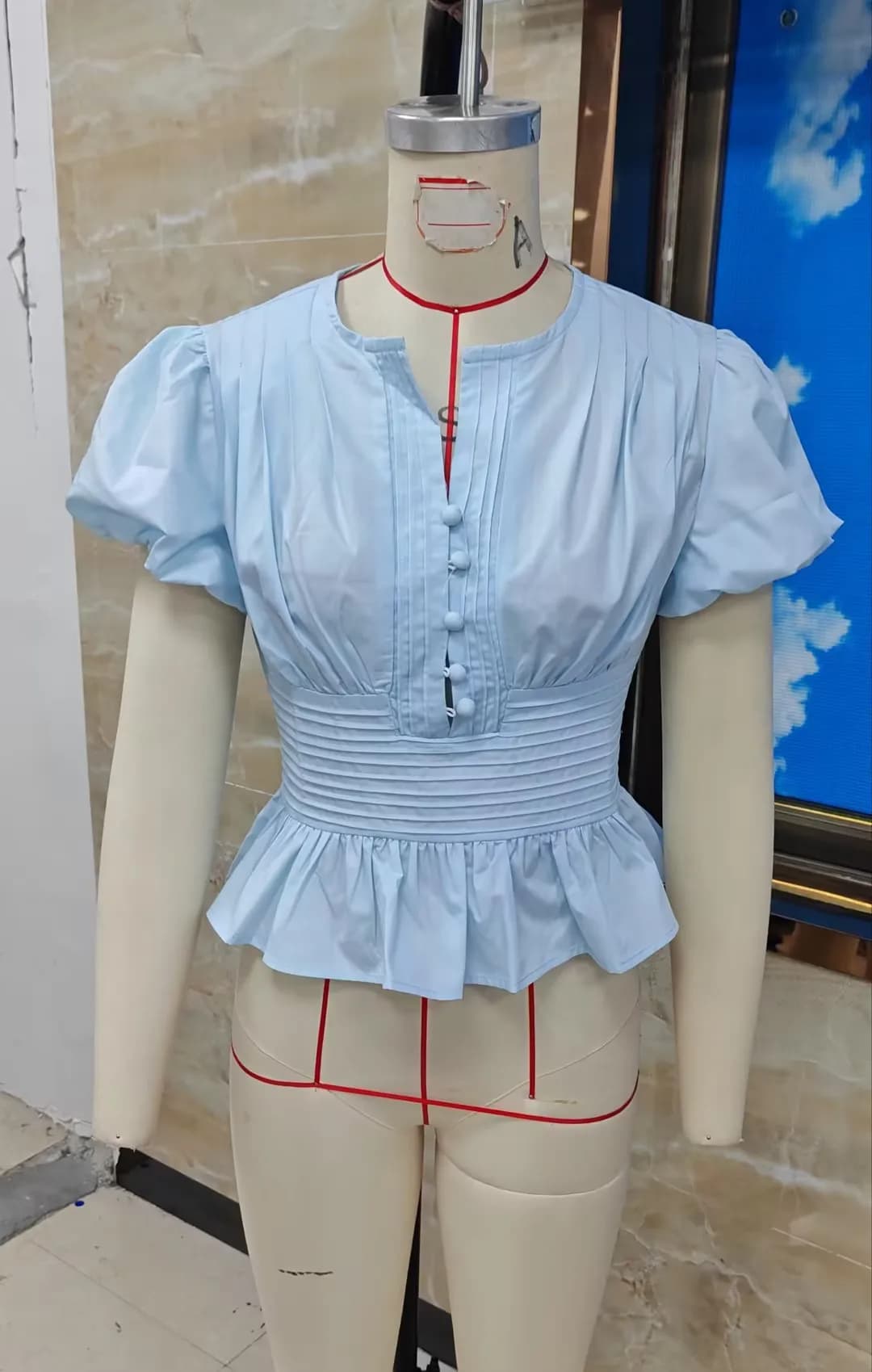 Women's Summer Peplum Blouse Fashionable Solid Color Slim Fit Short Bubble Sleeve Smocked Waist Tops
