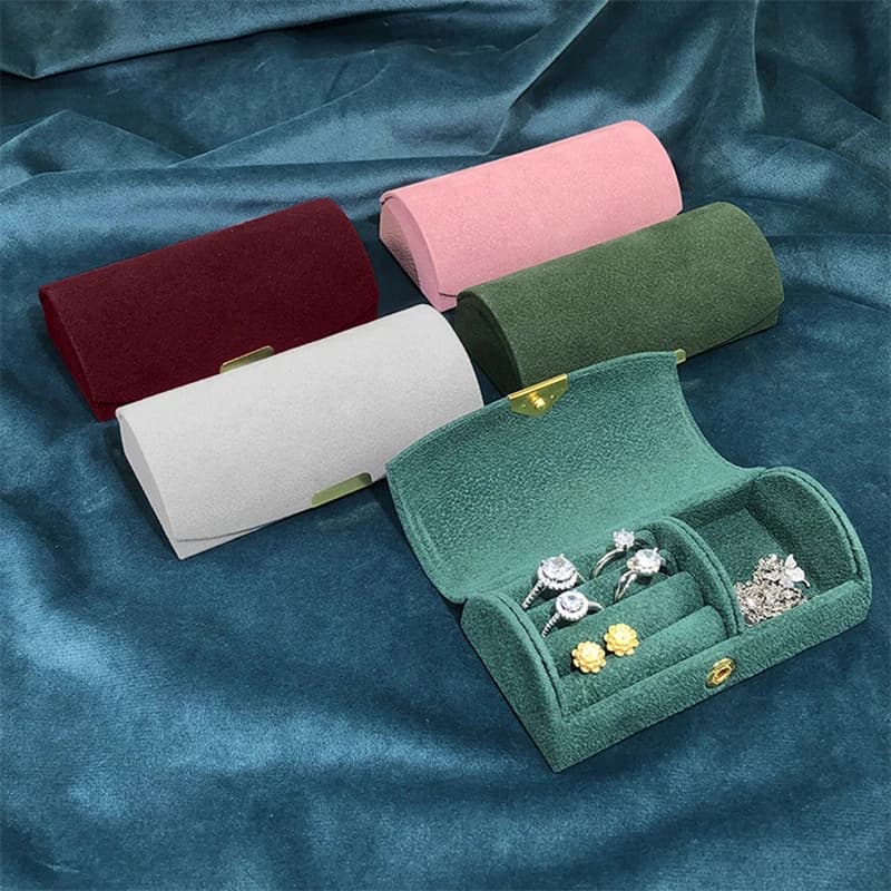 Portagioie da Viaggio Portatile, Nuova Elegante Borsa Organizer in Camoscio Tinta Unita - Custodia per Gioielli da Donna, Compatta e Leggera