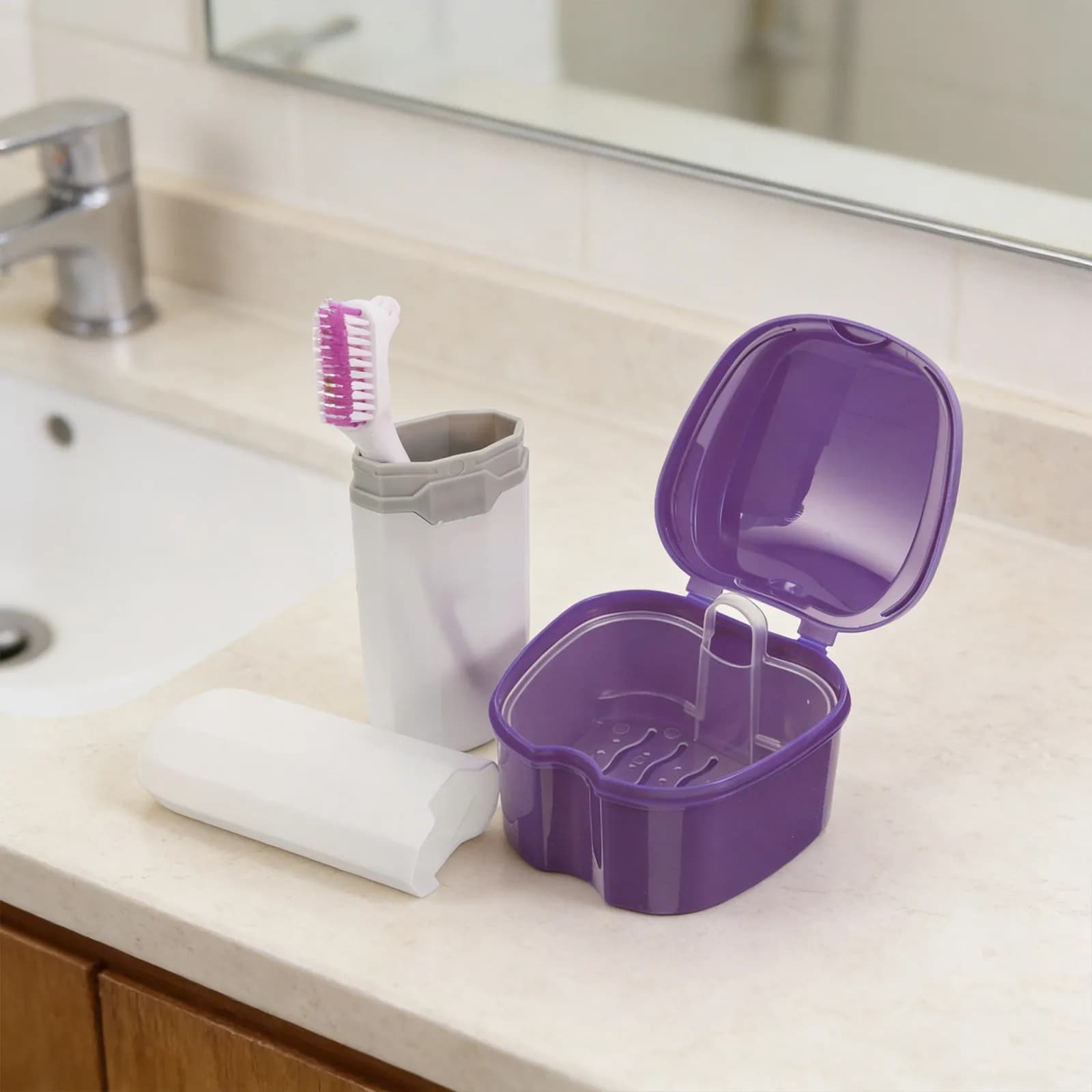 Set per la Cura delle Protesi Dentarie, Custodia da Viaggio Portatile per Spazzolino, Contenitore Impermeabile per Spazzola Morbida per Protesi, Portaoggetti per Denti Finti