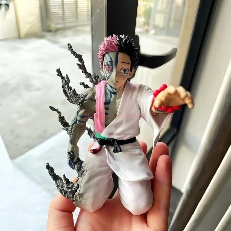 Akaza 14cm Action Figure Anime in PVC, Modellino da Collezione, Giocattolo per Bambini, Regalo di Halloween, Ornamento Bambola