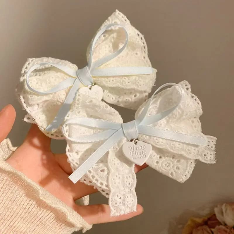 Hair clip with heart-shaped embroidered pendant with sweet lace bow Women's forest style Personalized simple hair accessories Fashionable