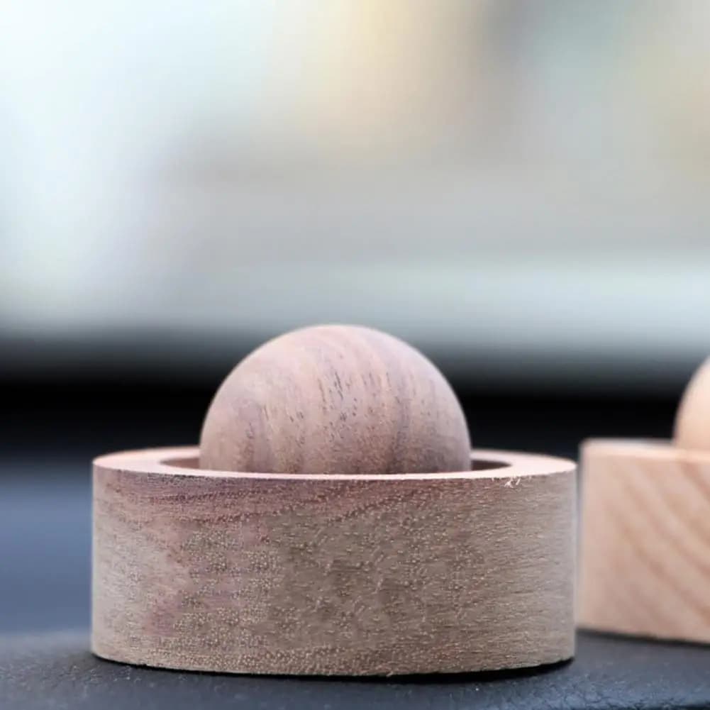 Stylish Oil Diffuser Wooden Essential Oil Diffuser Round Ball Therapy Passive Diffuser for Home Office Bedroom Walnut Beech Car