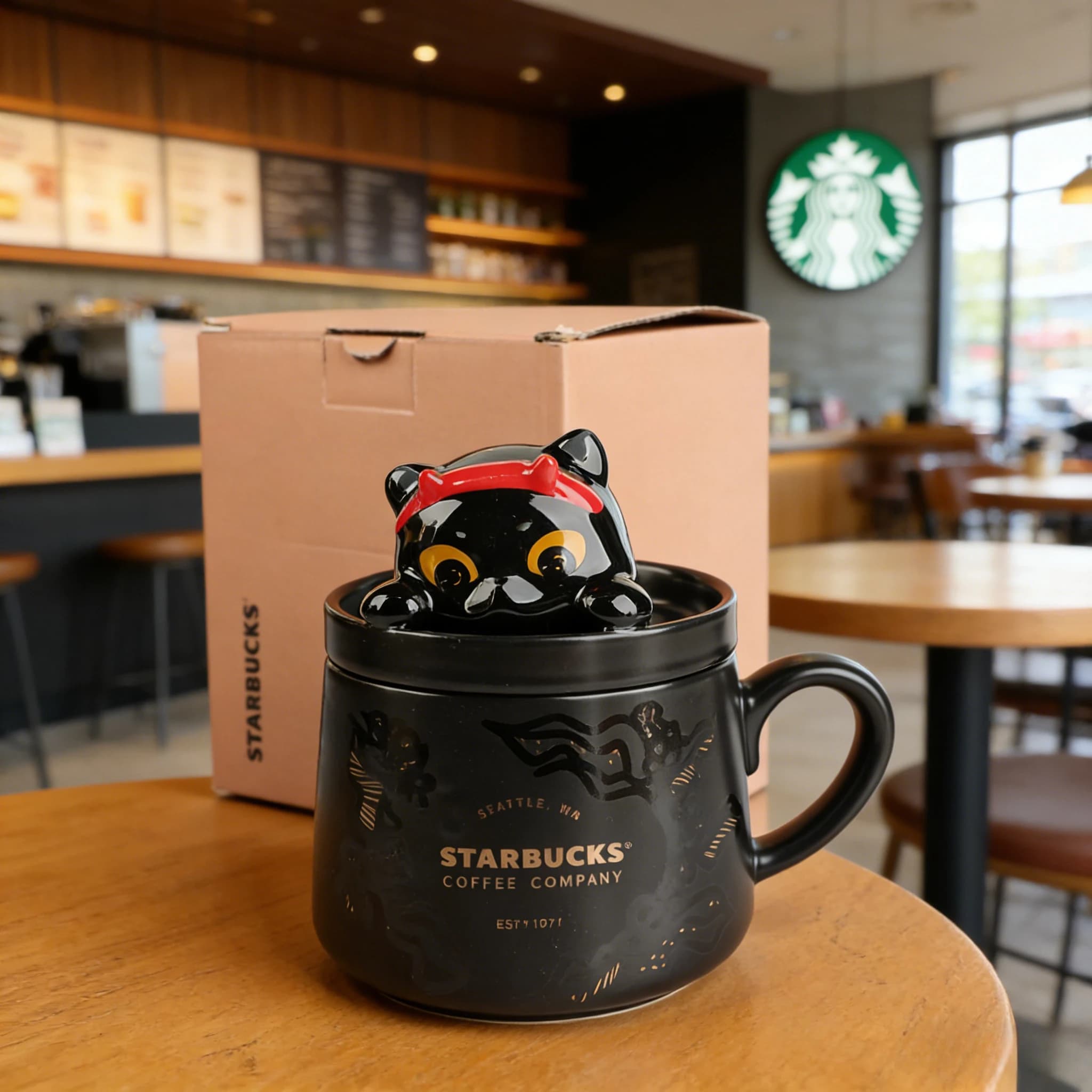 Tazza Starbucks Halloween Edizione Limitata Devil Cat in Ceramica Nera con Motivo Cittadino Dorato 355ml Regalo Perfetto per le Feste