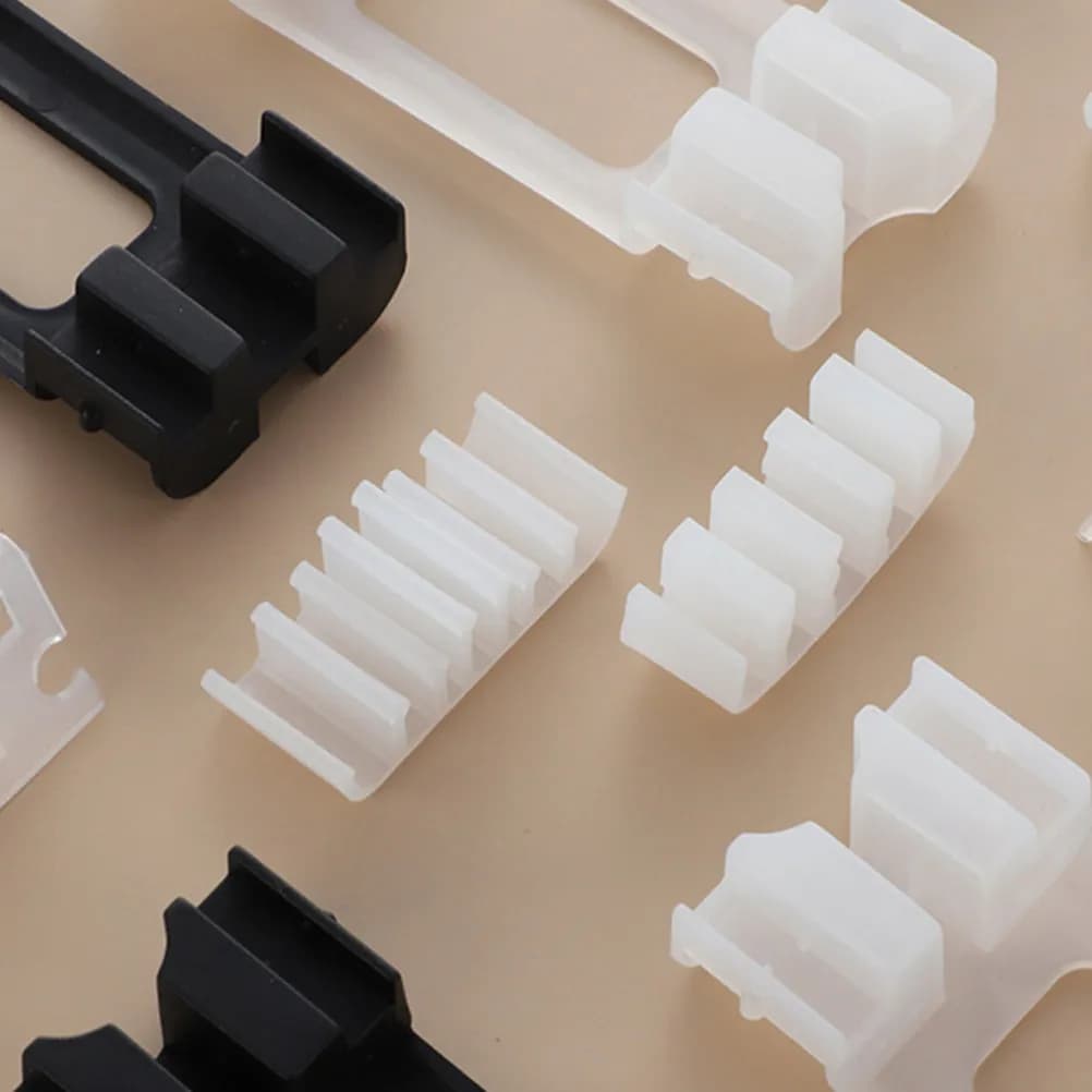 100 Pieces Plastic Dividers Removable for Wall Mounts, Accessories for Organization Cutters with Stackable Parts