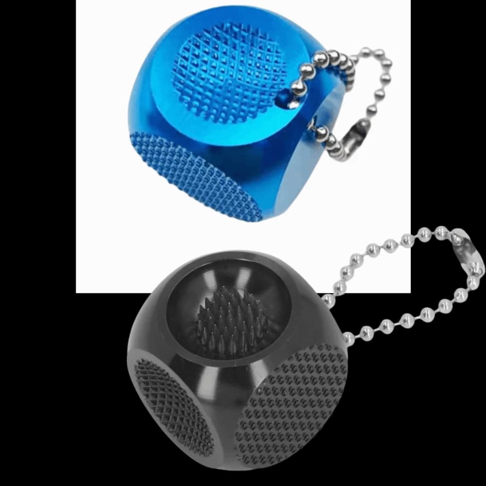 3 in 1 Multifunctional Billiard Pool Cue Tip Tool Aluminum Alloy Lightweight Cue Tip Aerator Hanging Chain Dice Shaped