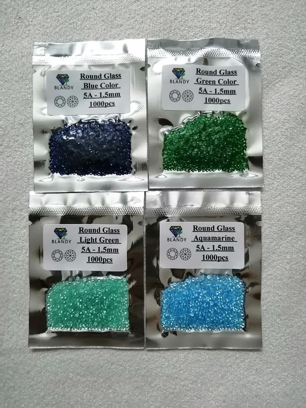 1000 pz/lotto 1.0 ~ 3.0mm Taglio Rotondo Rosso, Blu, Verde Pietra di Vetro Allentato Seablue Gemme Sintetiche Per Gioielli di Moda