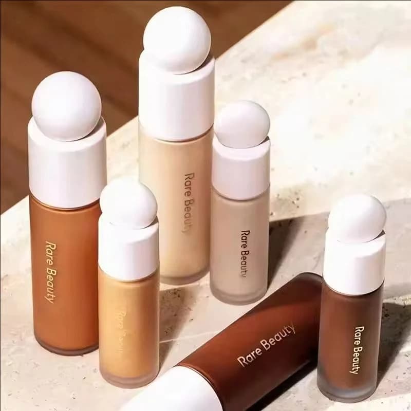 Rare Beauty Positive Light Liquid Outshine, Blush Liquido Illuminante, Stick Contorno Naturale a Lunga Durata per il Viso