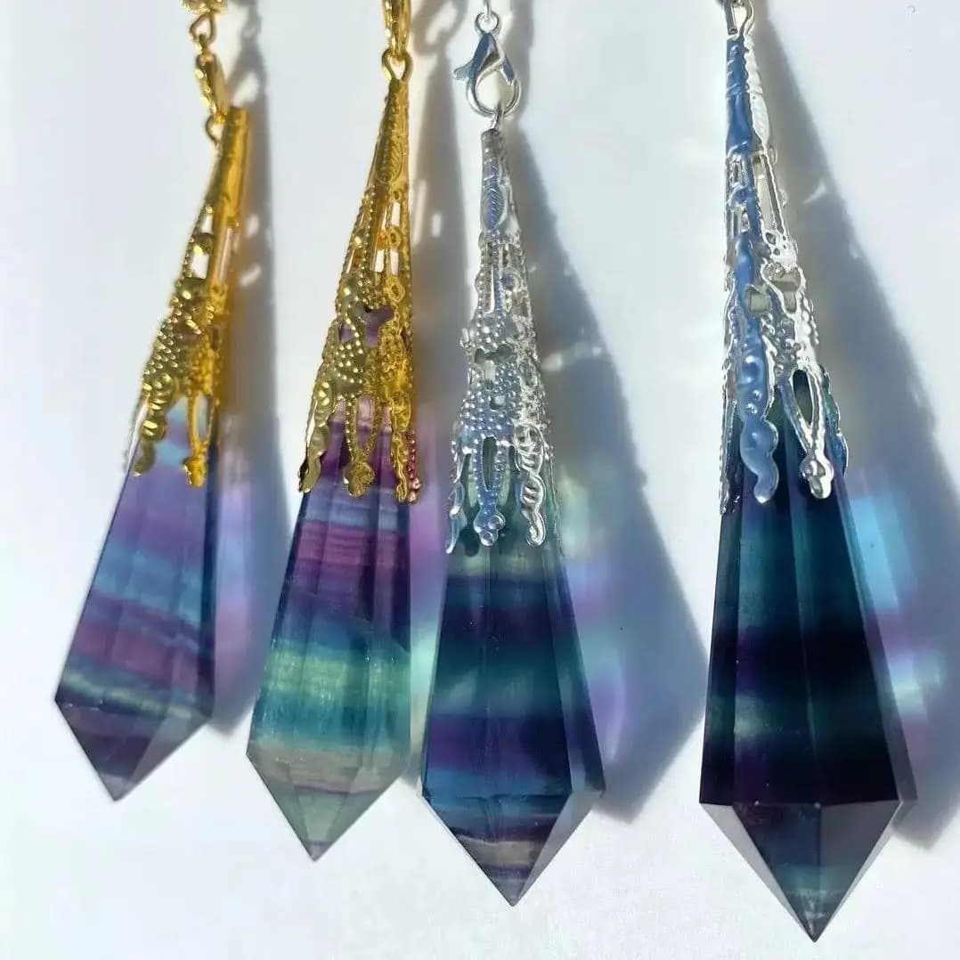 Articoli di moda Cristallo di fluorite naturale Spirito Pendolo Ornamenti Guarigione Pietra Decorazione Creazione di gioielli Prodotti Borsa Sling