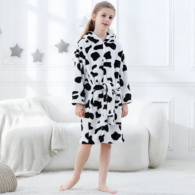 Accappatoi di flanella per bambini invernali Ragazze Indumenti da notte Veste Baby Cow Robe Ragazzi Pigiama Comfort Bambini Cartoon Homewear 3-13 anni