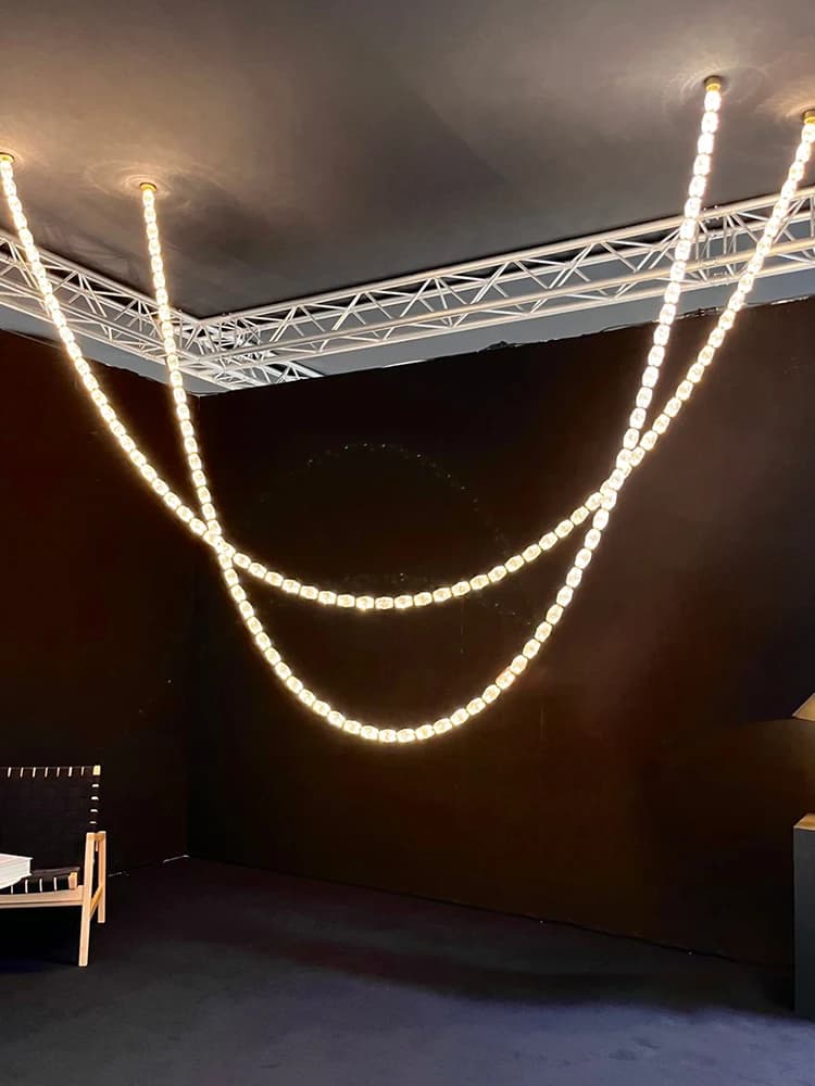 Lampadario a sospensione a LED dimmerabile in oro, argento e diamanti, modello 2026, per scale e soffitti alti, ideale per soggiorno