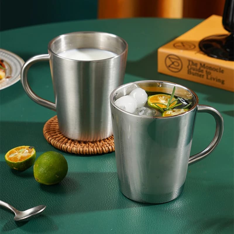 Tazze a doppio strato in acciaio inossidabile 304 da 300 ml Tazza da caffè Tazza da acqua creativa Isolamento termico Tazza da birra Tazza in acciaio inossidabile Bicchieri