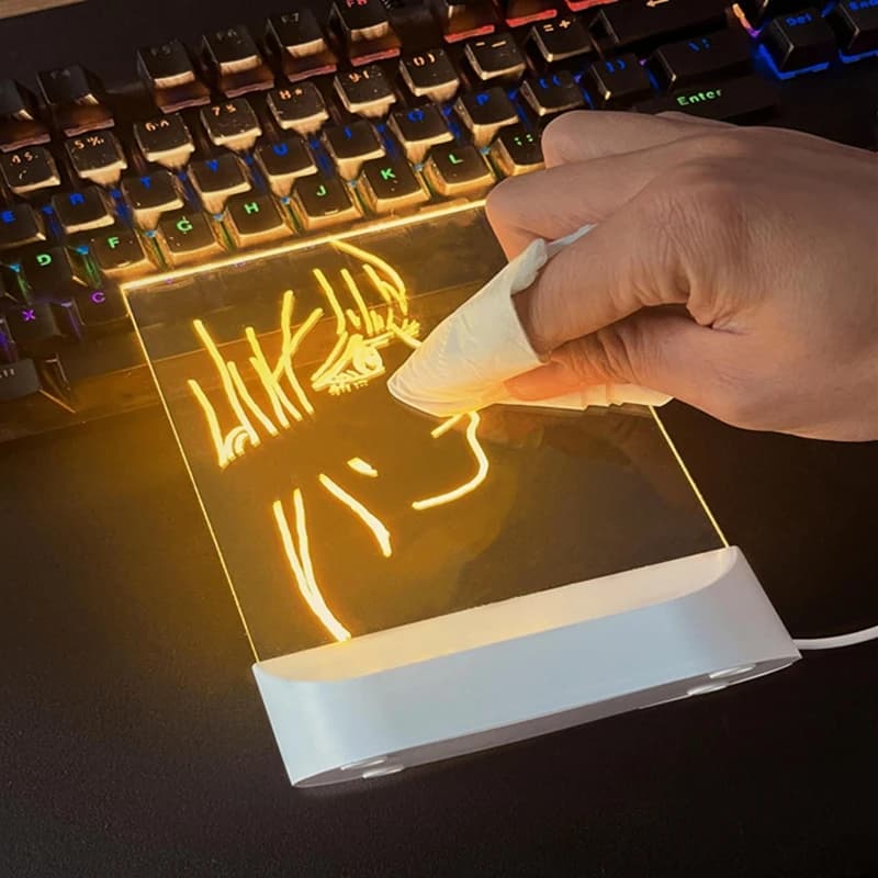 Tavolo da disegno luminoso disegnato a mano per bambini a LED Illuminazione cancellabile USB Plug-in Luce notturna Giocattolo creativo fai-da-te con 7 penne Regalo NUOVO