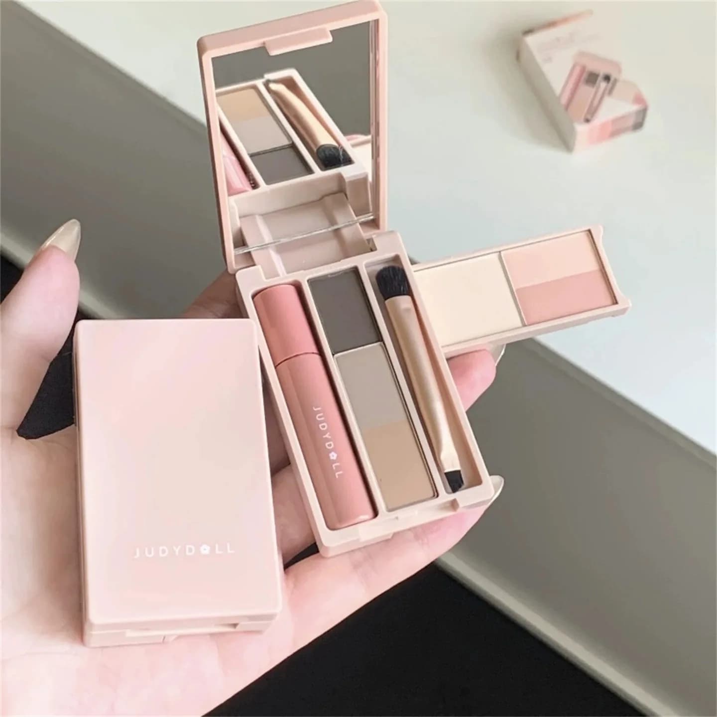 Judydoll Mini Box for Cosmetic Plates Portable Umbrella Eyebrow Eyelashes Full Plate Travelers Daily Light Makeup