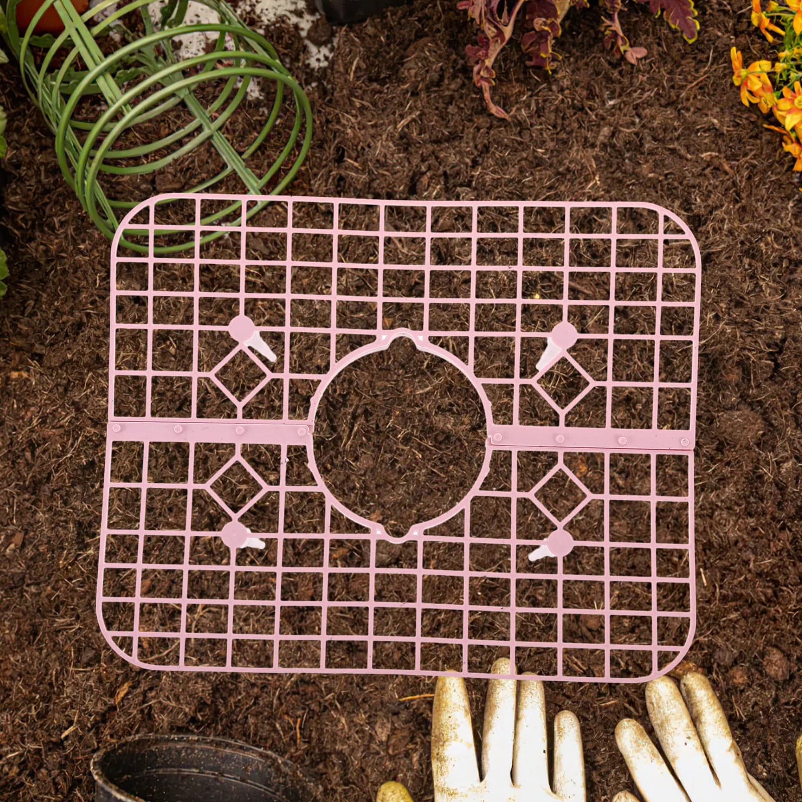 4Pcs Strawberry Growing Rack Plastic Plant Support Stand for Small Plants Climbing Vines Potted Gardening Rack