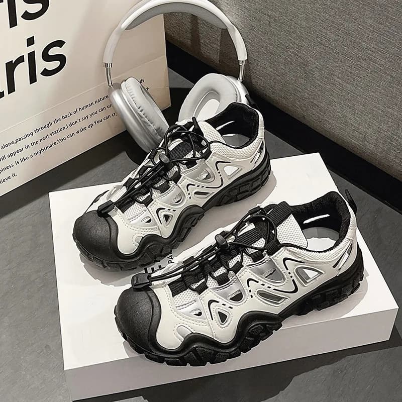 Scarpe da donna alla moda traforate per esterni, Nuovo design Autunno 2026, Scarpe sportive da corsa e tempo libero resistenti all'usura