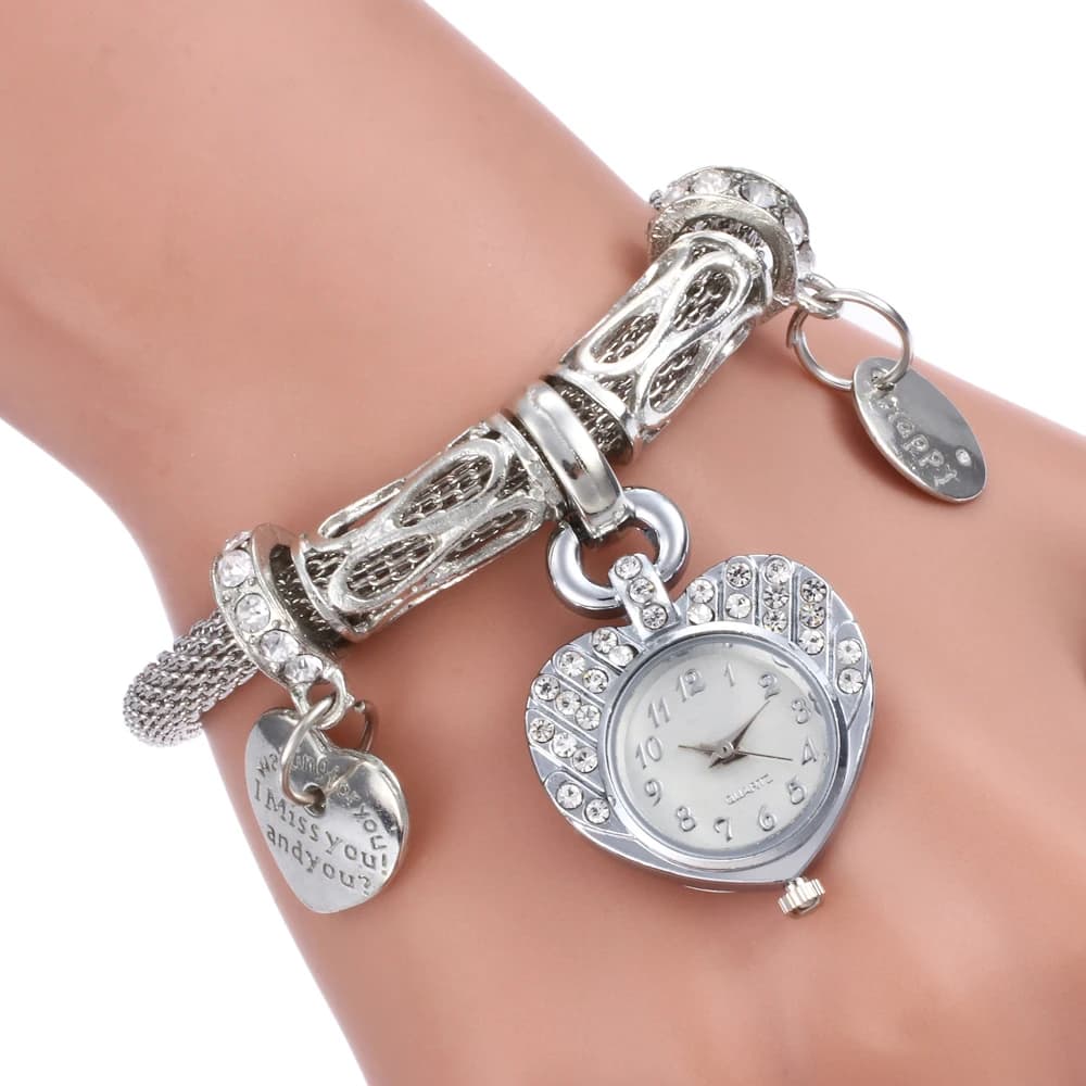 Women's watch with steel strap with rhinestones and fashionable soft dial
