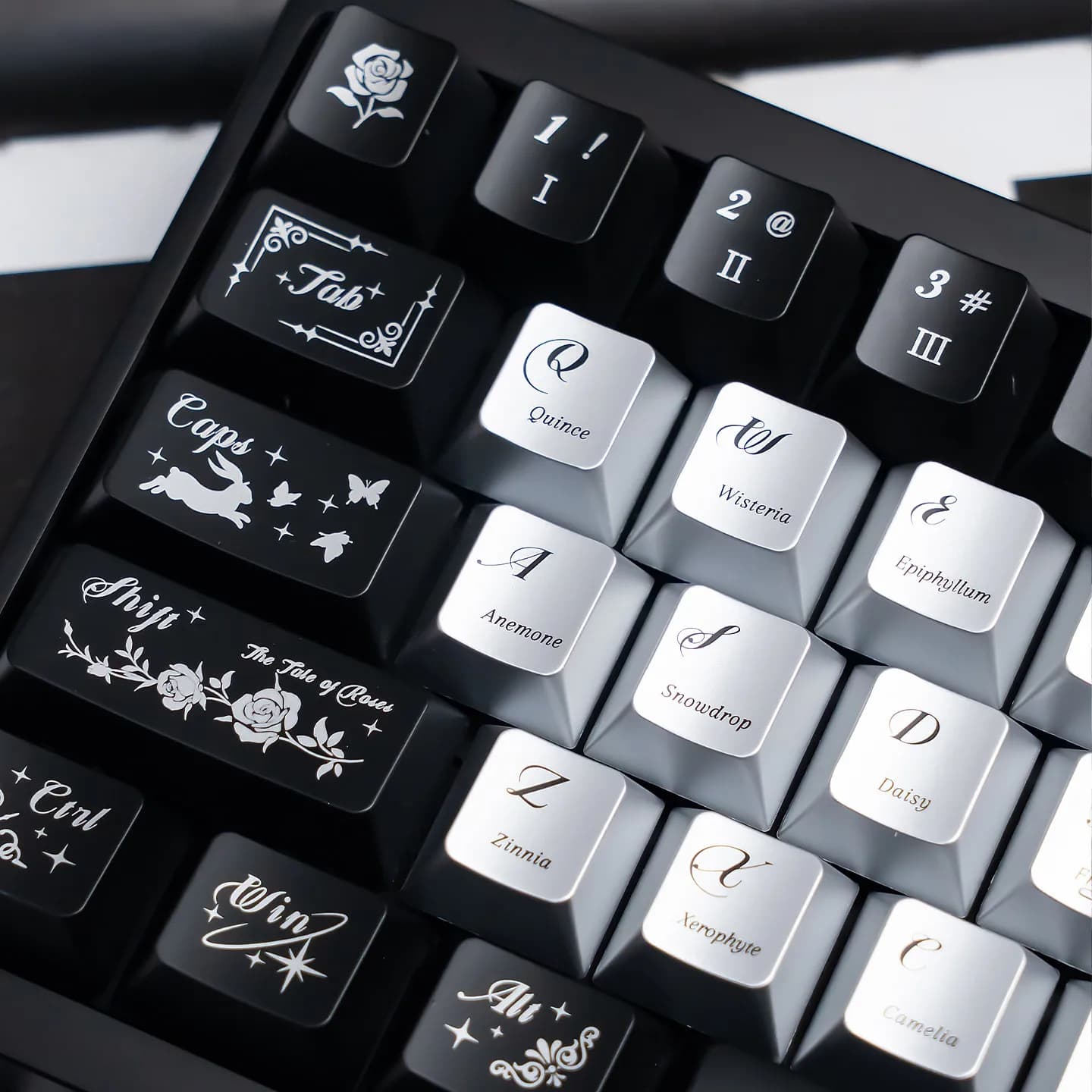 Keycaps URE Night Butterfly Profile Cherry Metallic Paint Polished Black Silver Elegant keycaps in PC for mechanical keyboard MX