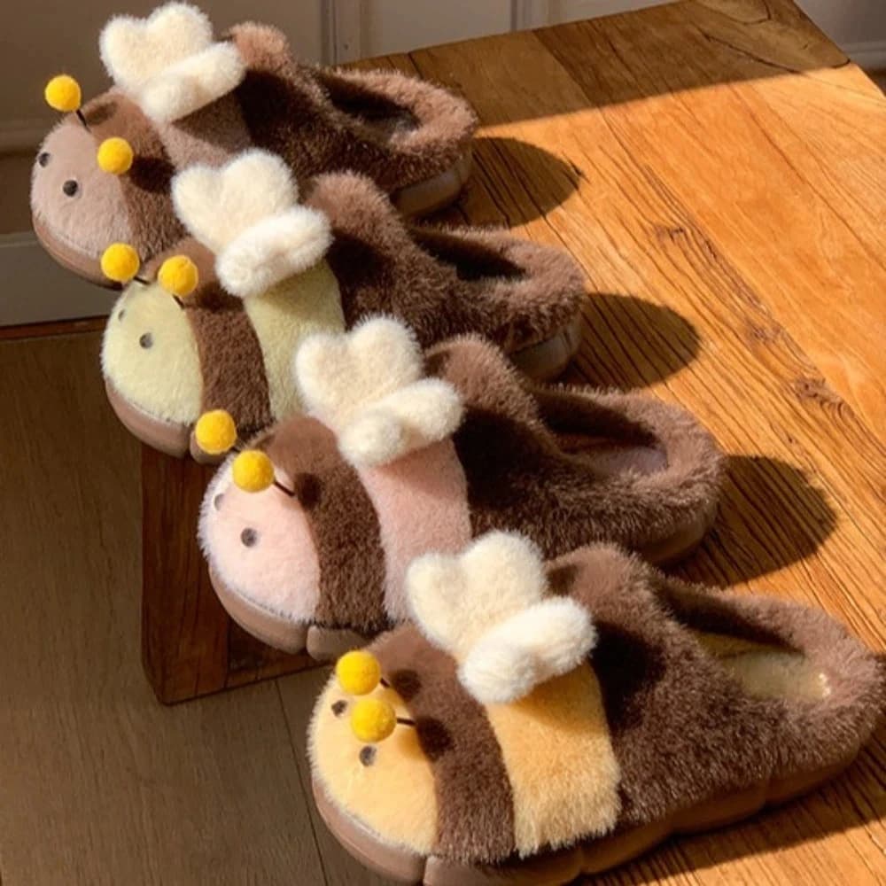 Kawaii 3D Piccola Ape Del Fumetto Ape Pantofole di Peluche Del Fumetto Con La Suola Spessa Pantofole di Pelliccia Calda Soffici Studente Y2K Ape Pantofole Dormitorio