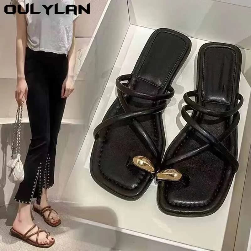 On Beach Open Toe Sexy Tacco basso Lavoro Giovanile Prezzo Emo Ciabatte per scarpe Pantofole da donna e sandali da donna Scarpe piatte nere da esterno