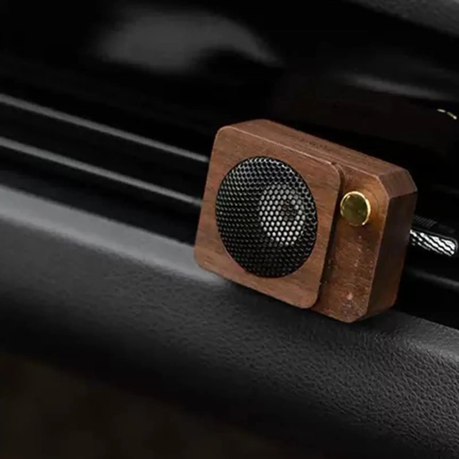 Car Air Diffuser Fragrance Decoration Creative Wood Speaker Air Outlet Fan Auto Perfume for Auto Interior Living Room