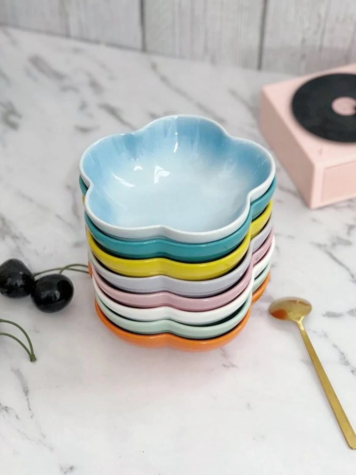Ciotola per Animali Domestici in Ceramica LE CREUSET con Sottosmalto Colorato, Ciotola per Acqua, Latte e Cibo, Piatto Piccolo per Uso Domestico, Accessori per Animali