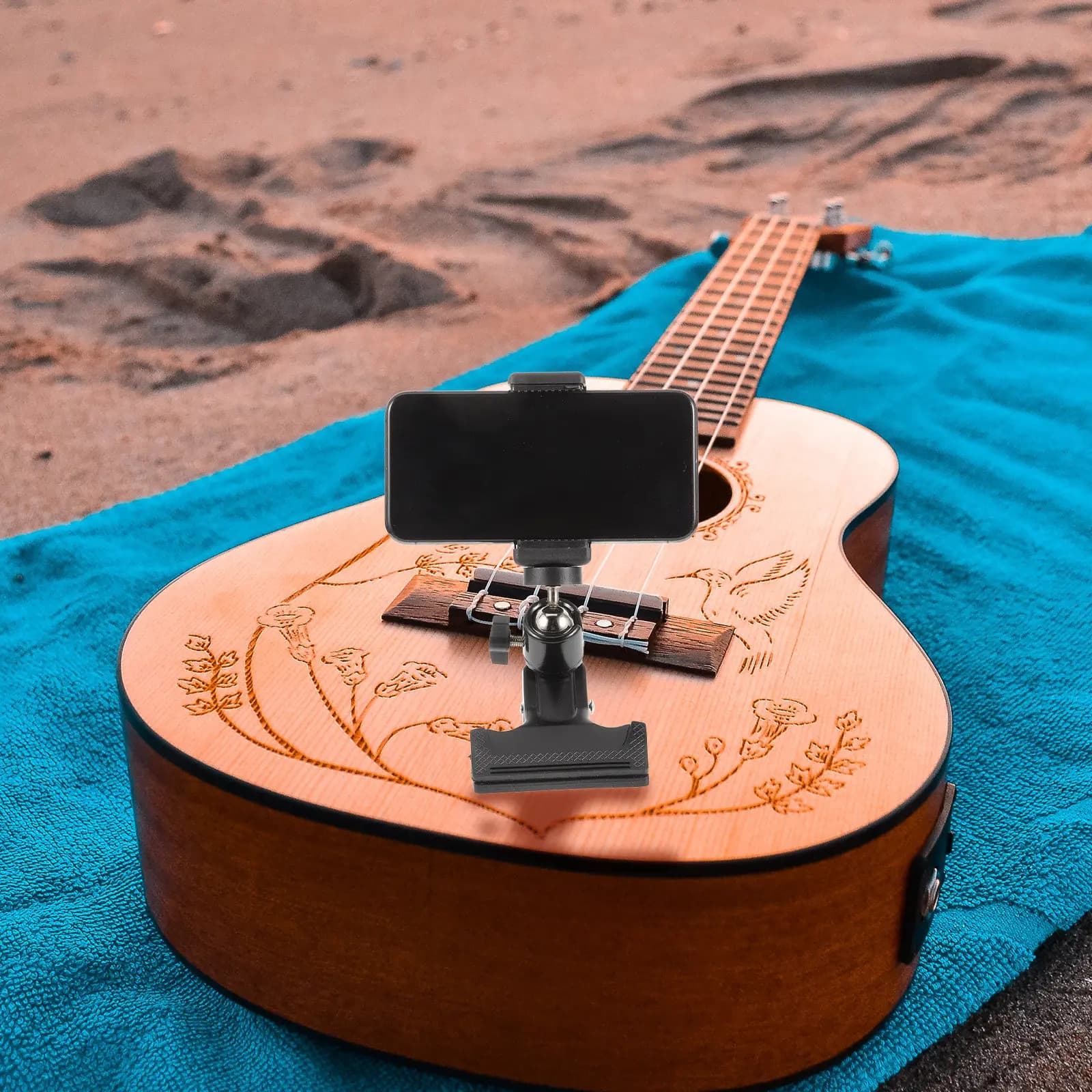 Supporto per Telefono da Chitarra con Clip, Rotazione a 360°, Supporto per Cellulare per Chitarra, Accessori per Trasmissioni Live e Pratica Musicale