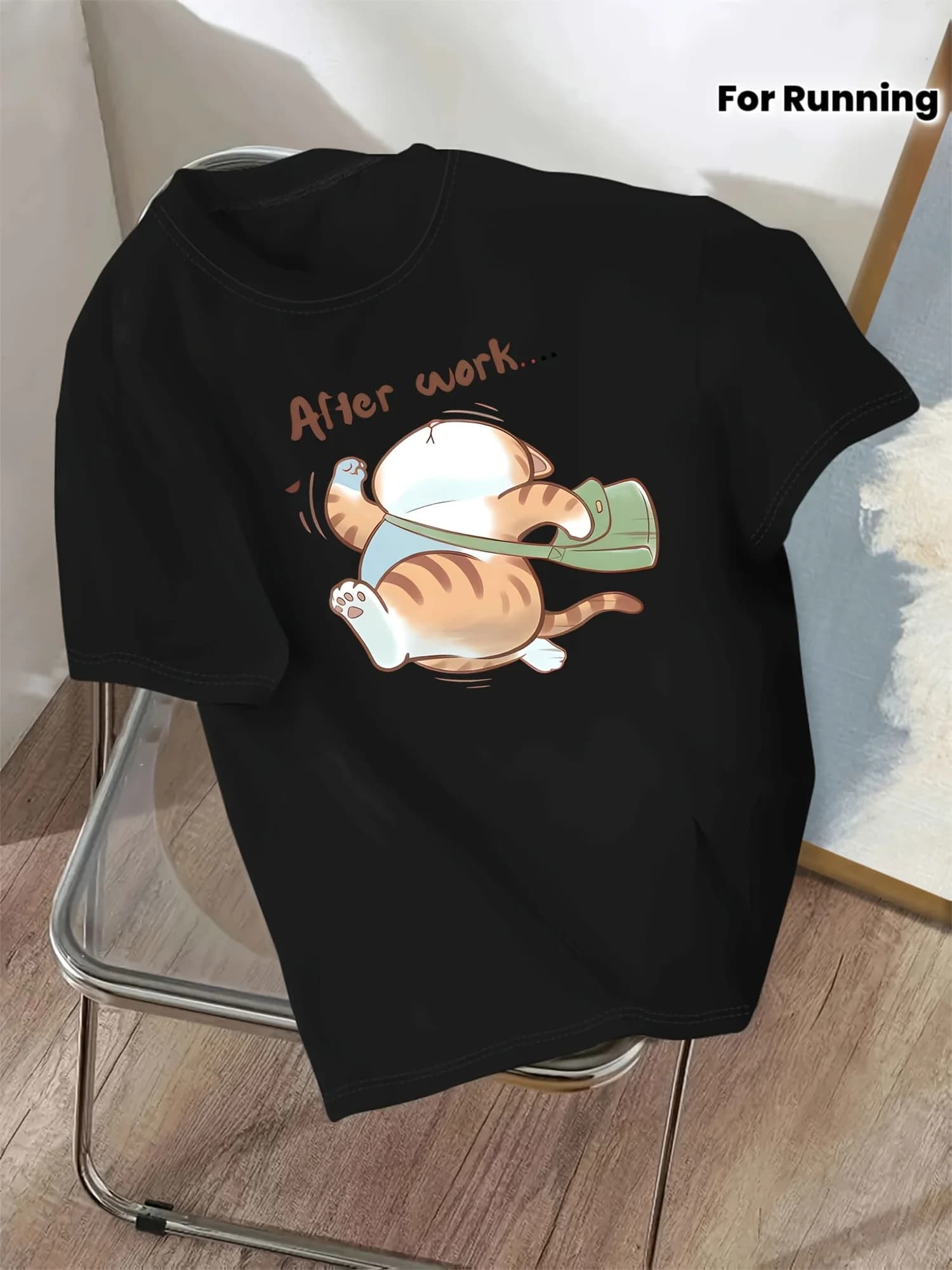 T-shirt da donna a maniche corte con stampa gatto stile anime e lettere inglesi, girocollo, nuovo modello, trendy, per il lavoro