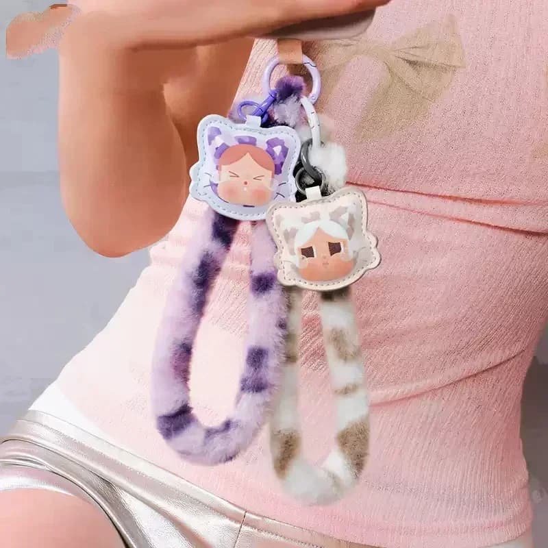 pop mart CRYBABY serie selvaggia ma cutie cordino per cellulare scatola cieca Guess Bag Anime Figure ornamento figurine bambole modello regalo