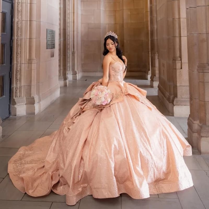 Rose Gold Glitter Quinceanera Dresses Off Shoulder Ball Gown Sweet 16 Dress Applique Lace Beads Bow Corset Birthday Vestidos 15