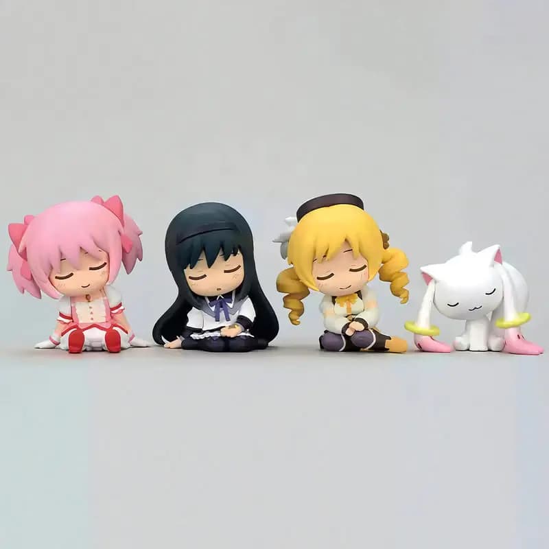 Disponibile: Statuetta di Ragazza Magica Xiaoyuan in Posizione Seduta Spalla a Spalla, Scatola Misteriosa, Bambola Anime da Collezione, Regalo Sorpresa