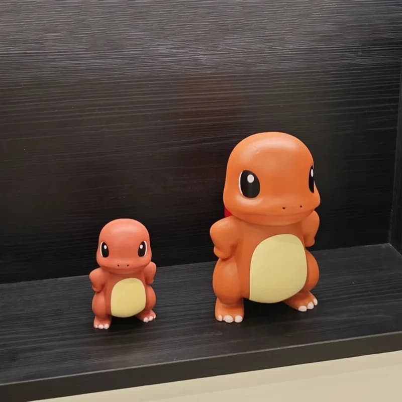 Tsundere Charizard Car Ornament - Specchietto retrovisore Fascino Figura da scrivania Decorazione Bambola carina Modello Ragazzo Giocattolo Regalo da collezione