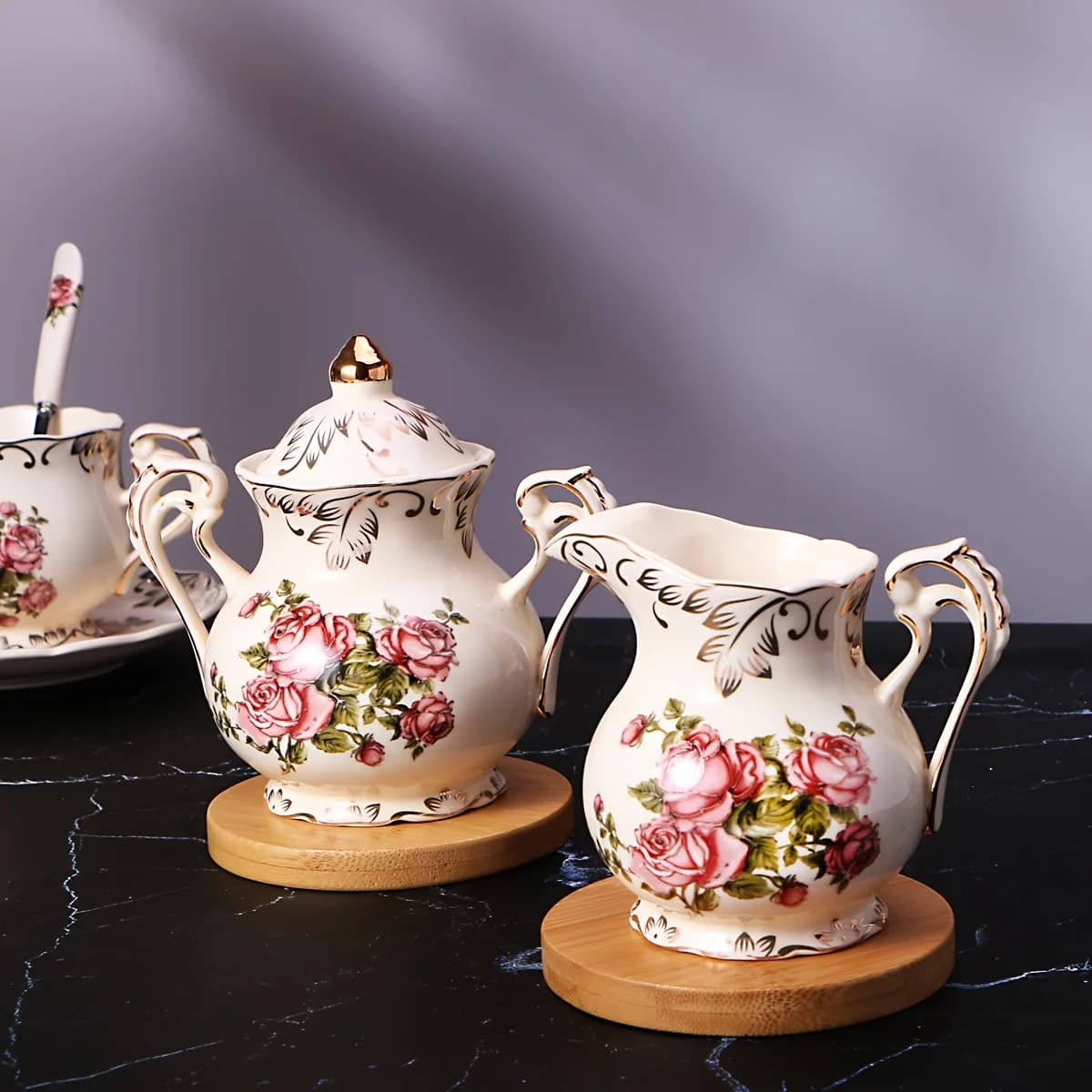 Set di barattoli di zucchero e latte in ceramica stile europeo da 2 pezzi, tazza di caffè latte, barattolo di latte per hotel, barattolo di stoccaggio di cubetti di zucchero, cera di condimento