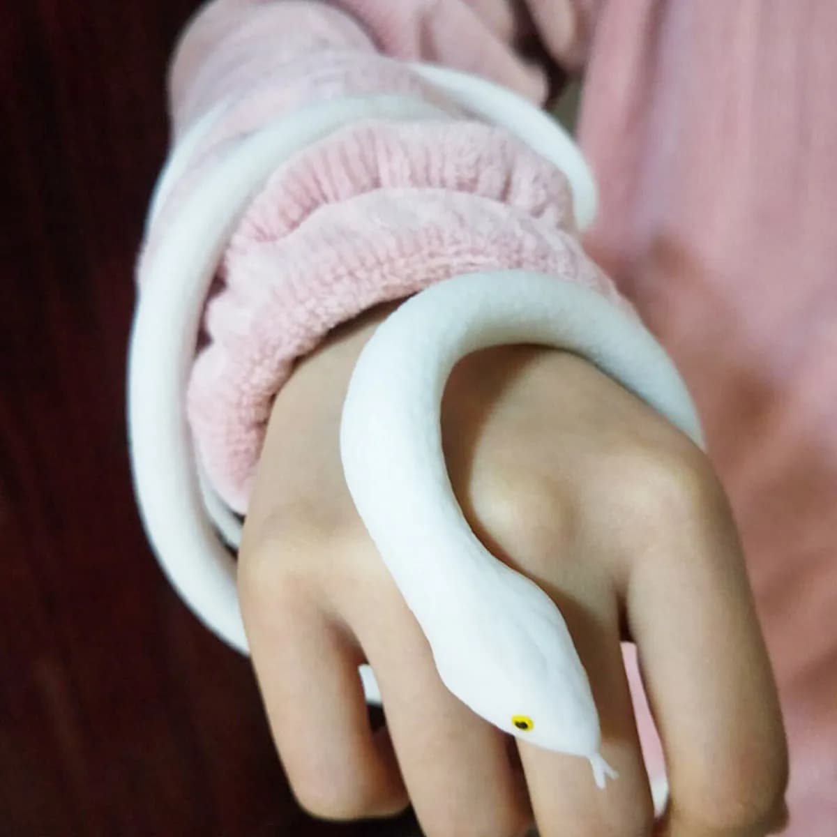Serpente Finto Realistico per Scherzi, Feste, Costume di Halloween, Tema Giungla, Dissuasore per Gatti e Uccelli