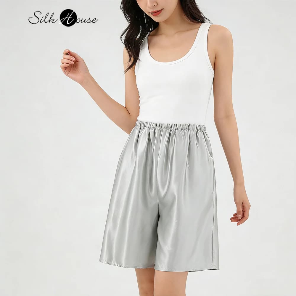 2026 Casual Summer New Silver 100% Natural Mulberry Silk Satin Elastic Waist Pocket Design Women's Skin Friendly Shorts