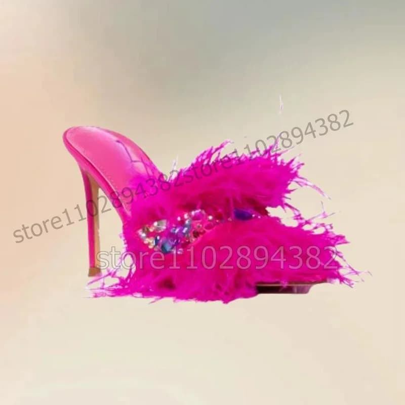 Pantofole con decorazioni in cristallo colorato con piume rosse rosa Slip On Scarpe da donna Tacchi alti sottili Banchetto di moda 2025 Zapatos Para Mujere