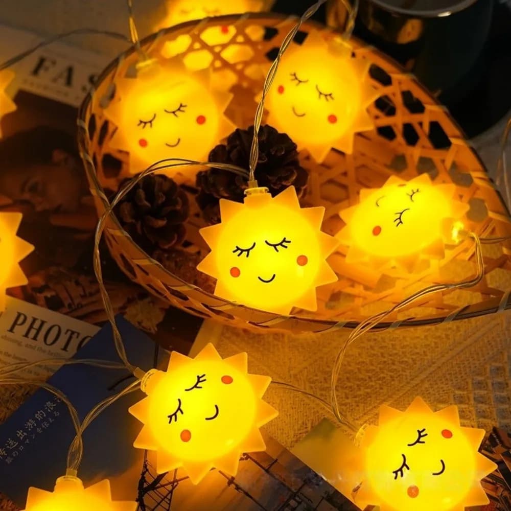1PC 1.5M10LED Joyful Face Sunflower LED Fairy String Lights, Battery Powered, Used for Indoor Party Holiday Bedroom Home Decor