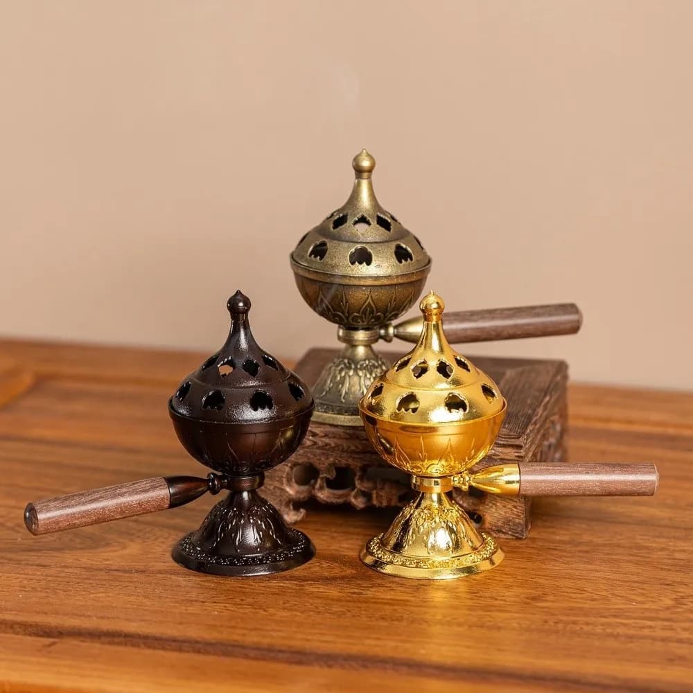 Zinc Alloy Handheld Incense Burner Hollow Out Long-Lasting Fragrance Rotating Incense Burner with Cover Non-Stick Powder