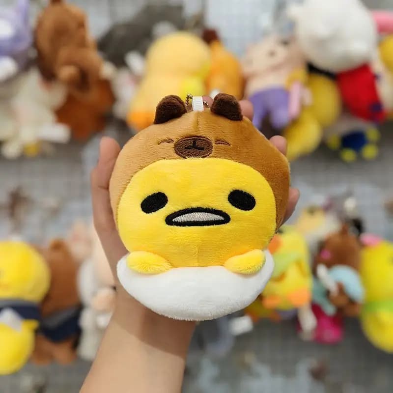 Portachiavi in peluche Sanrio Gudetama, ornamenti da appendere per zaino, portafoglio, macchina fotografica, decorazione per specchietto retrovisore auto, regali di compleanno per amici