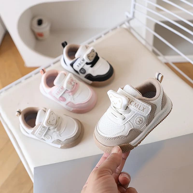 Scarpe alla Moda 2026 per Bambini, Sneakers in Pelle PU per Neonati, Suola Morbida Ergonomica, Scarpe Sportive per Primi Passi
