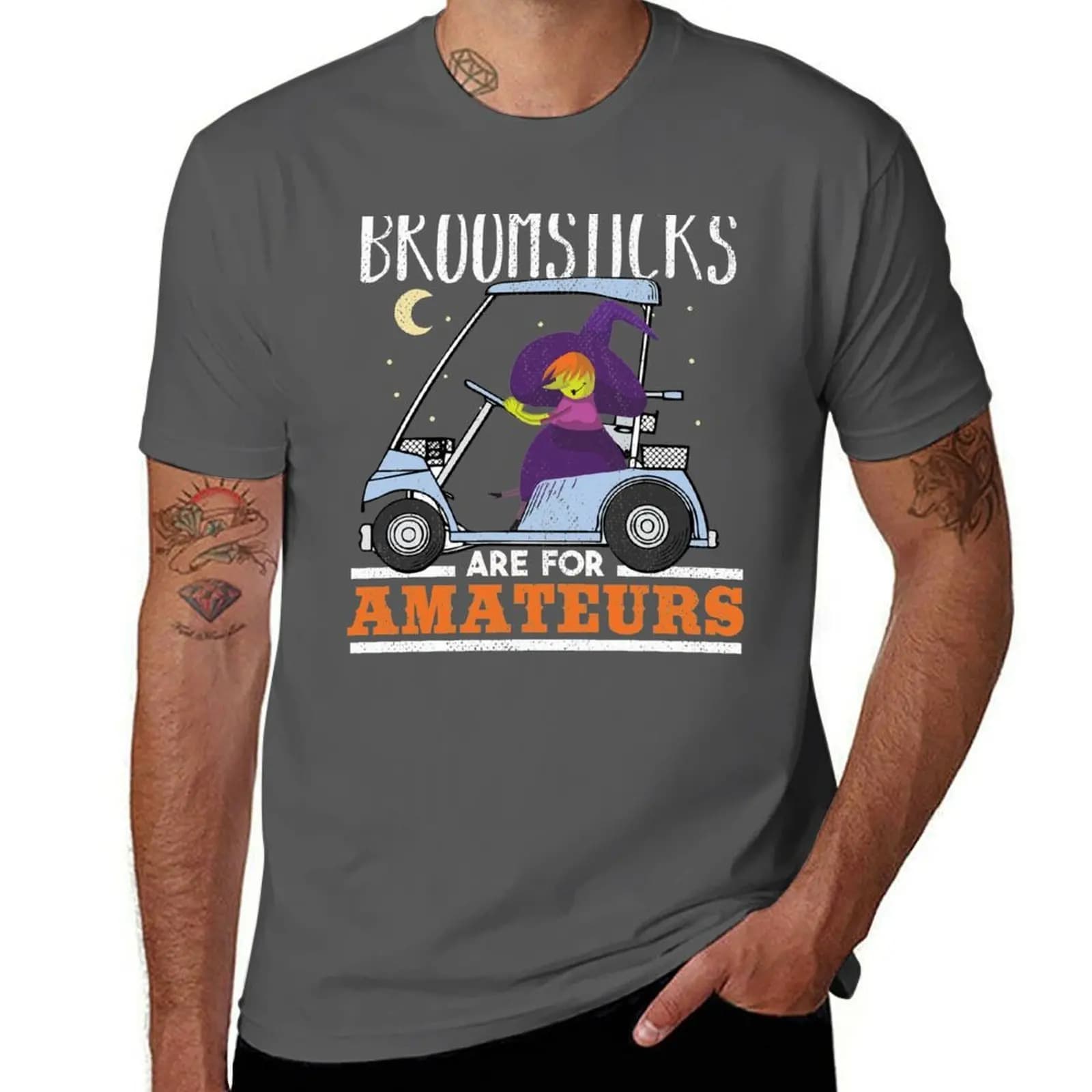 T-shirt divertente con stampa Golf Cart Halloween a Riding Witch, T-shirt casual da lavoro