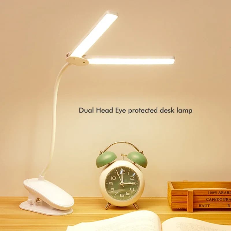 Lampada da scrivania a doppia testa con morsetto a LED Lampada da tavolo flessibile con regolazione tattile a collo di cigno Lampada da tavolo con clip USB per ufficio e computer