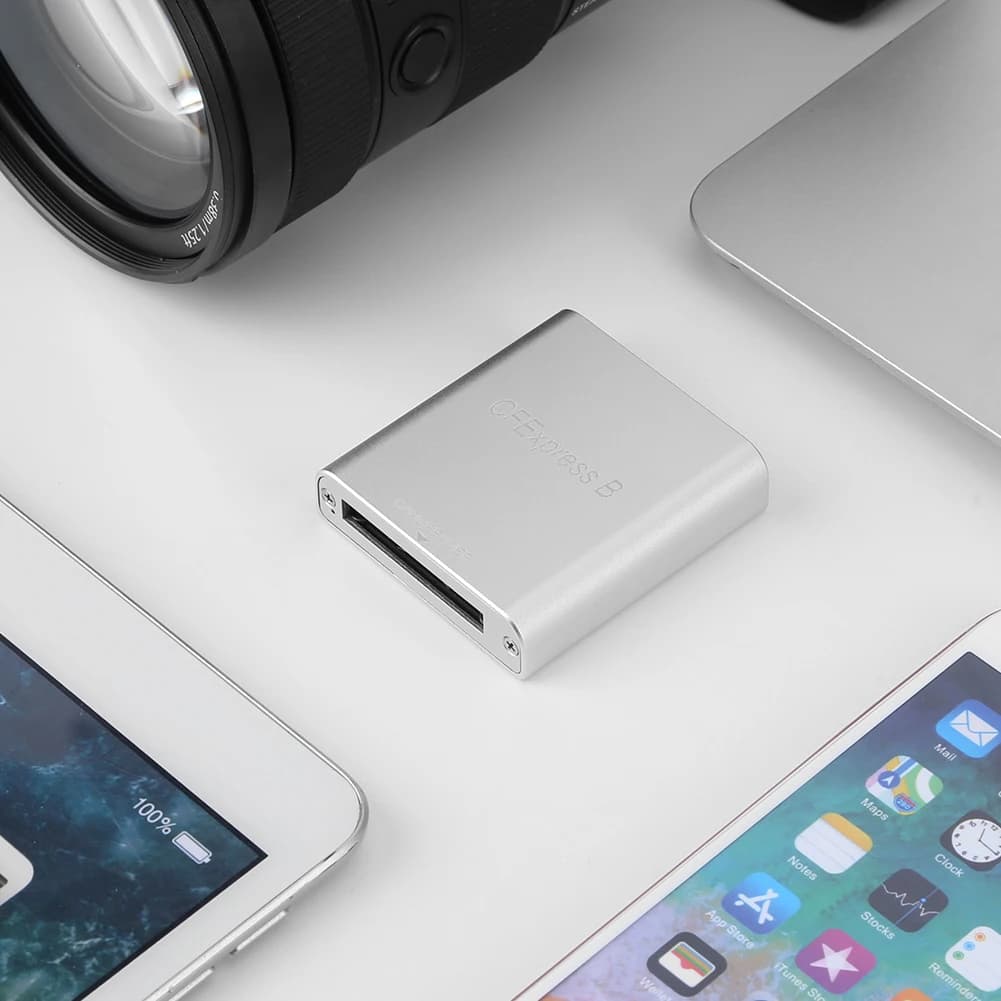 Lettore di schede CFexpress portatile Adattatore di memoria USB 3.1 Gen 2 10 Gbps per computer portatile Telefono per MacBook iPad Chromebook