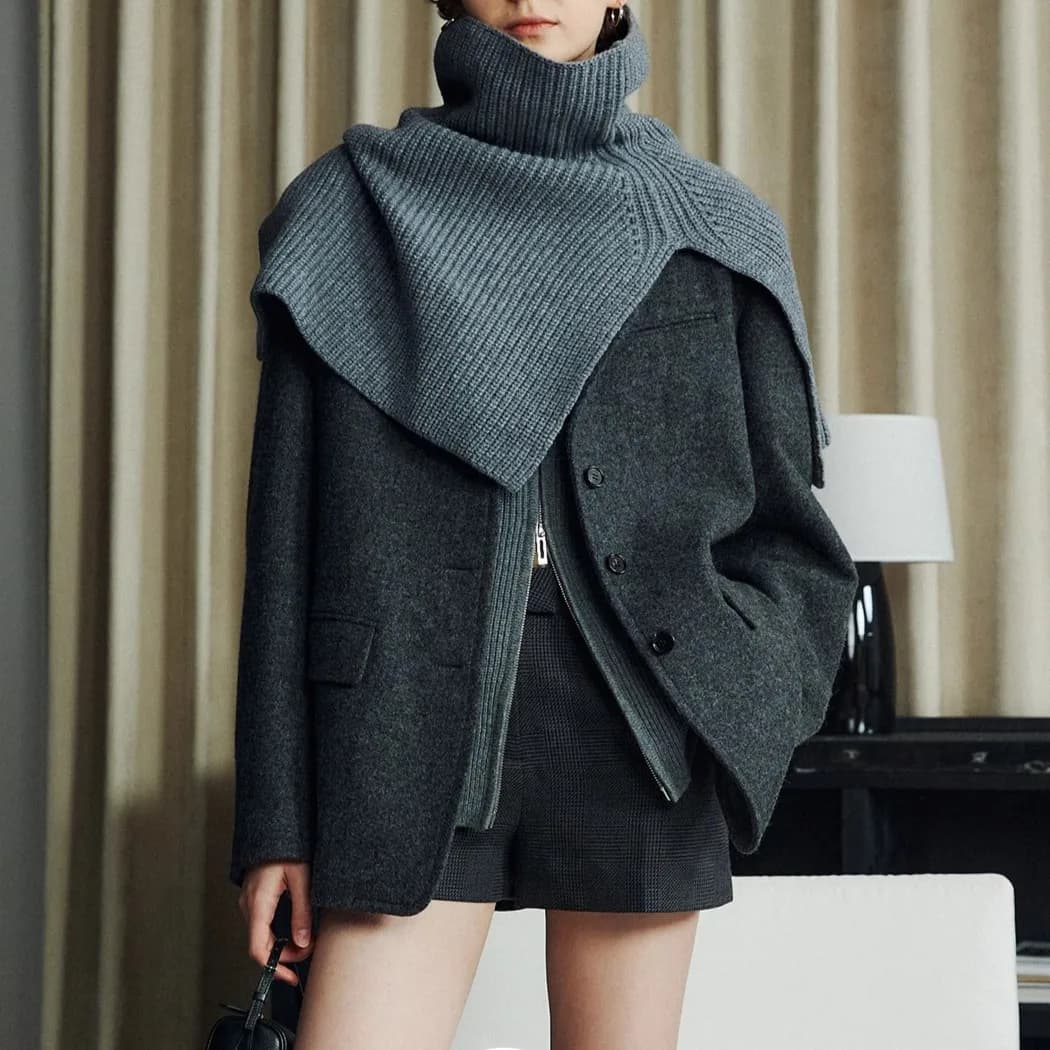 Sciarpa a collo alto in lana Poncho con mantella in maglia multistrato Accessorio alla moda con orlo diviso