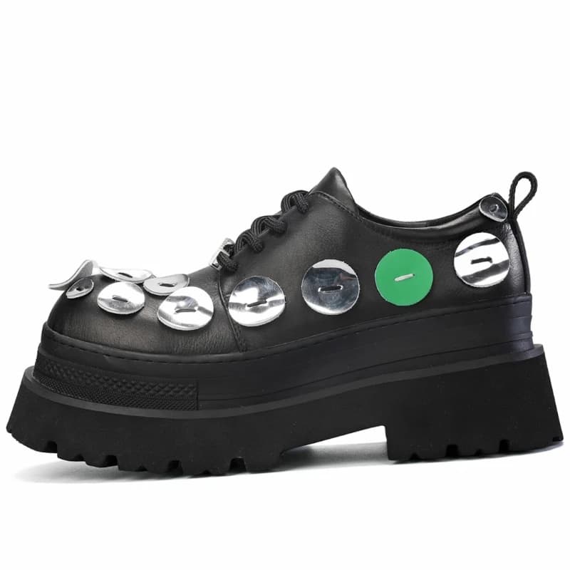 Scarpe con rialzo di altezza con suola spessa dal design originale per scarpe derby casual alla moda con fibbia ad anello in vera pelle da uomo