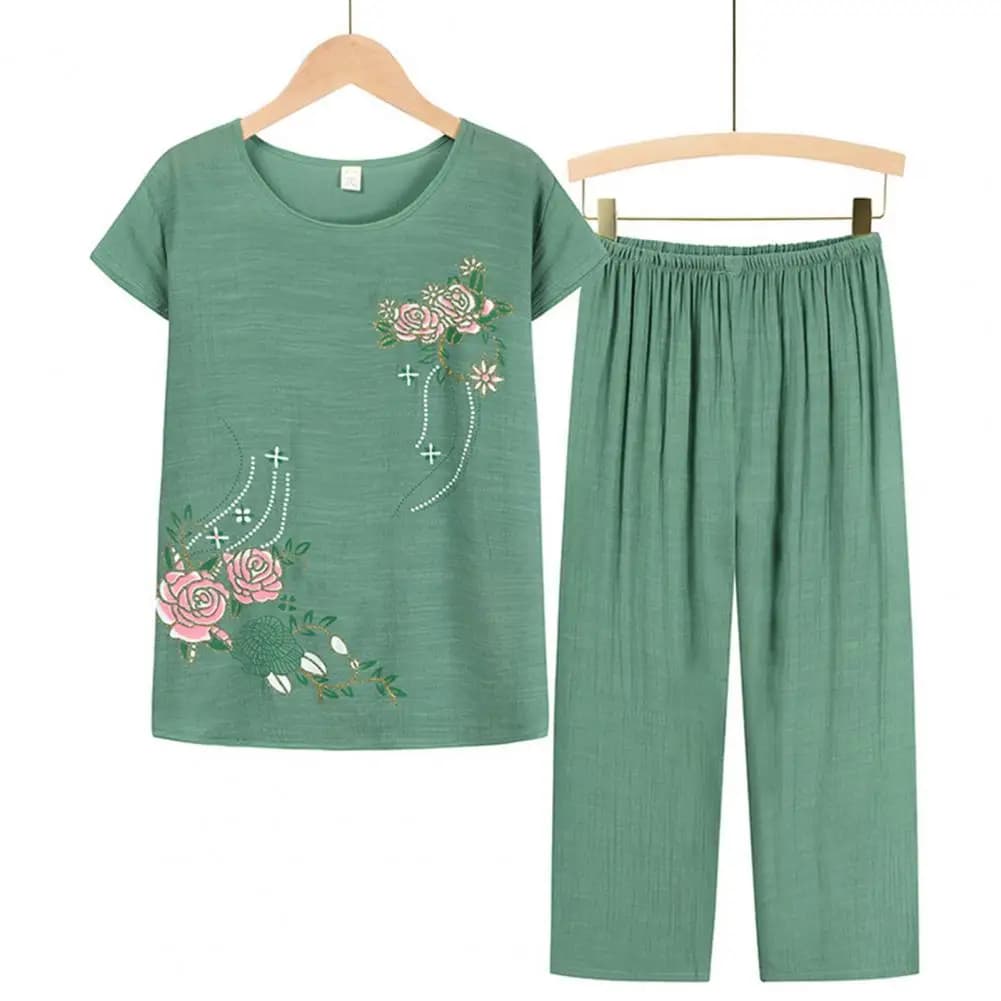 Pigiama femminile di nuovo arrivo Set indumenti da notte da donna in cotone con stampa floreale pigiama estivo allentato da notte per la casa grande XL-4XL