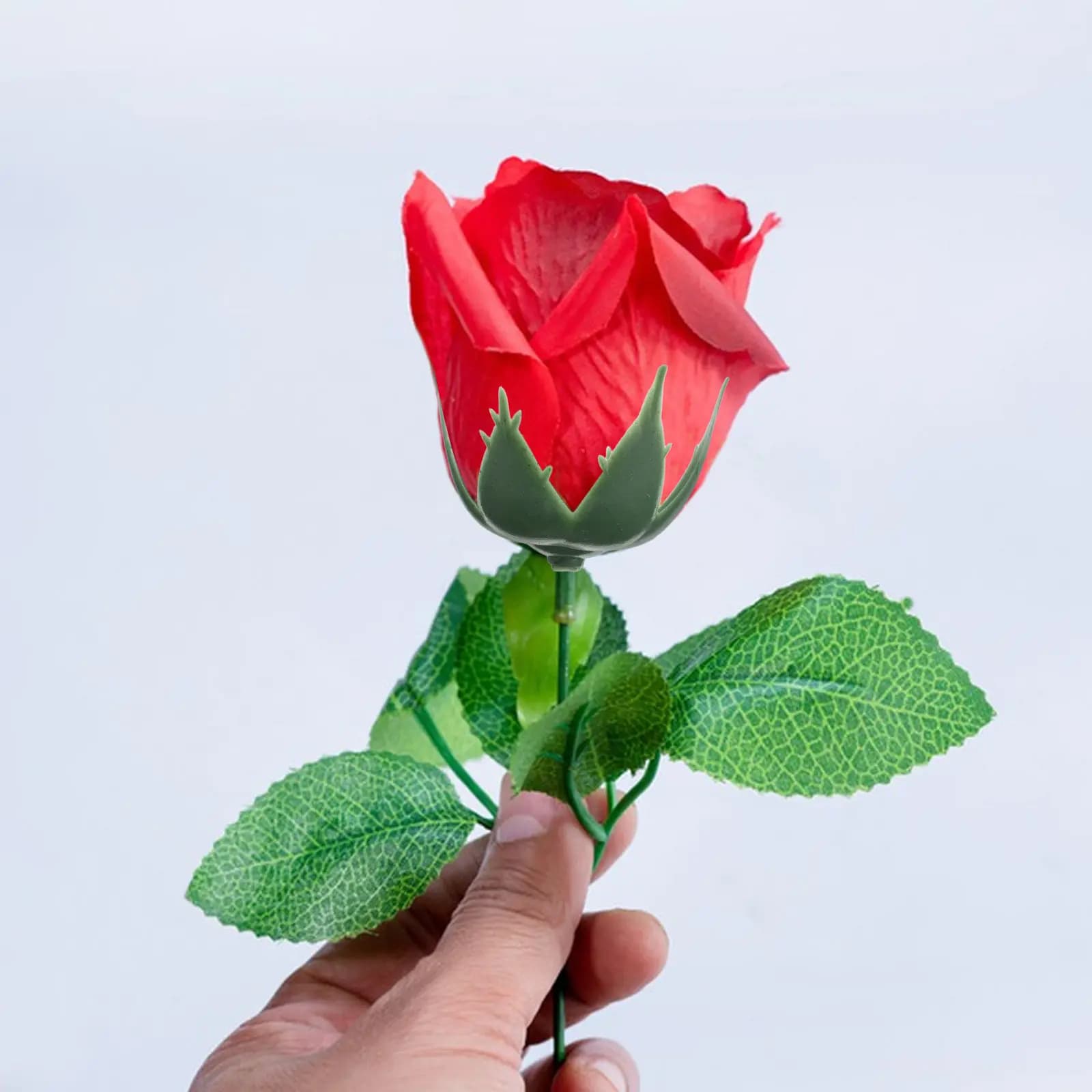 50 Pieces Flexible Calics for Artificial Flowers, Green Plastic Sepals for Rose Fai-da-Te Bouquet, Garlands, Flower Baskets, Simulate Plants