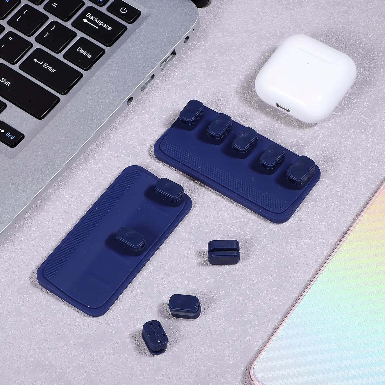 2 Set di Supporti Magnetici Professionali per Cavi, Organizzatore per Gestione Cavi da Scrivania e Parete, Portacavi da Tavolo