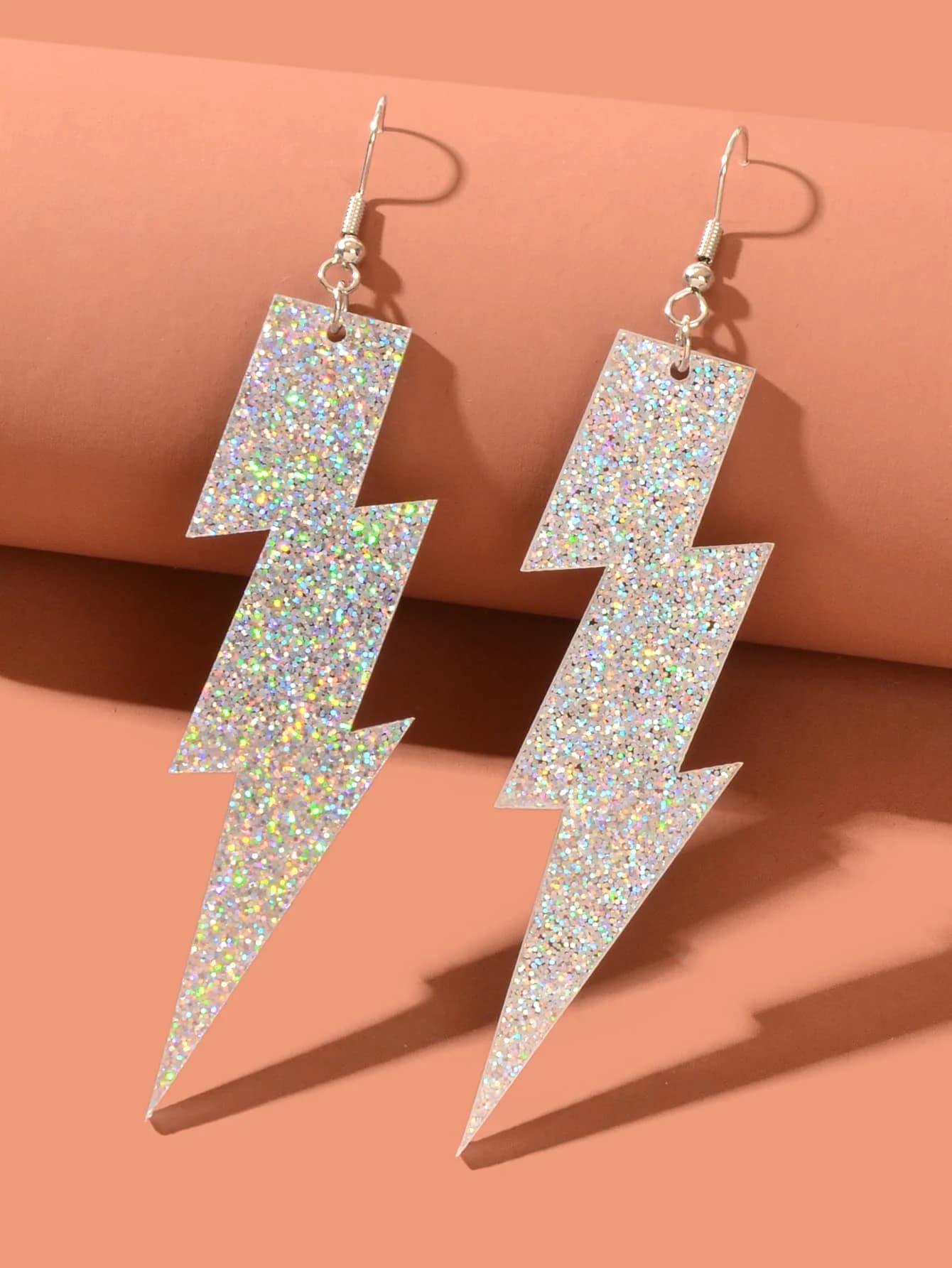 Orecchini pendenti con fulmine glitterato rosa acceso per donna