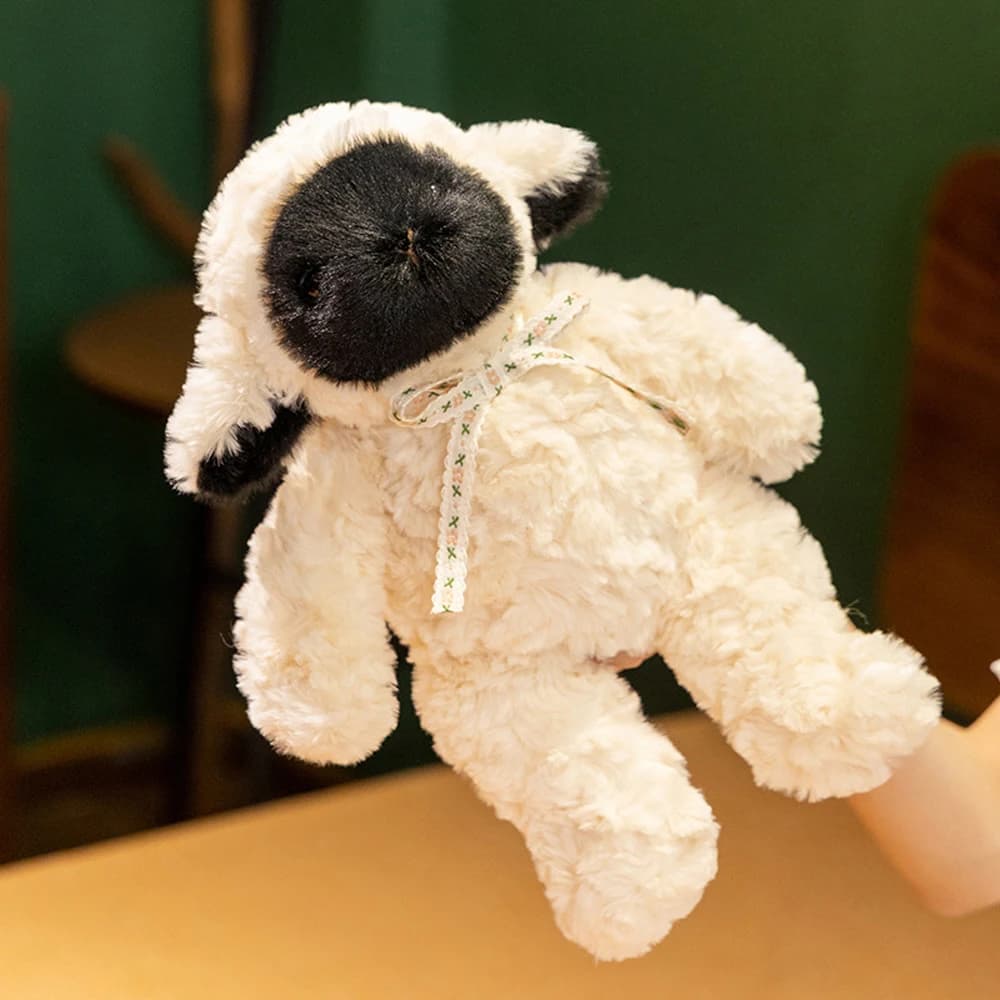 Giocattoli di peluche di pecora Kawaii con faccia nera Corpo bianco Agnello soffice farcito Bambole animali della prateria Campagna Peluche morbido Regali divertenti
