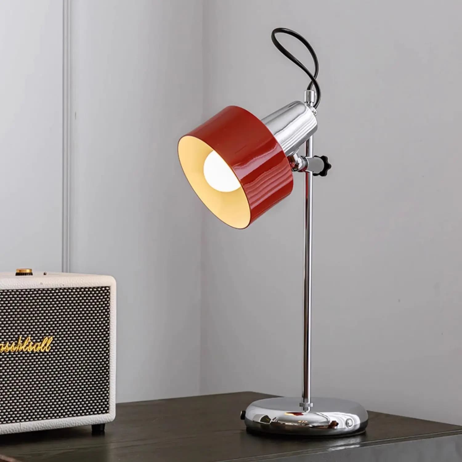 Lampada da scrivania vintage Bauhaus Lampada da lettura e apprendimento per camera d'albergo Lampada da comodino a LED avanzata per protezione degli occhi